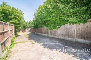 Photo 1- click for photo gallery